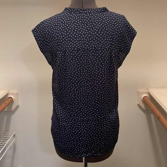 J. Crew Patterned V-Neck Blouse - Size Small - Picture 3 of 4